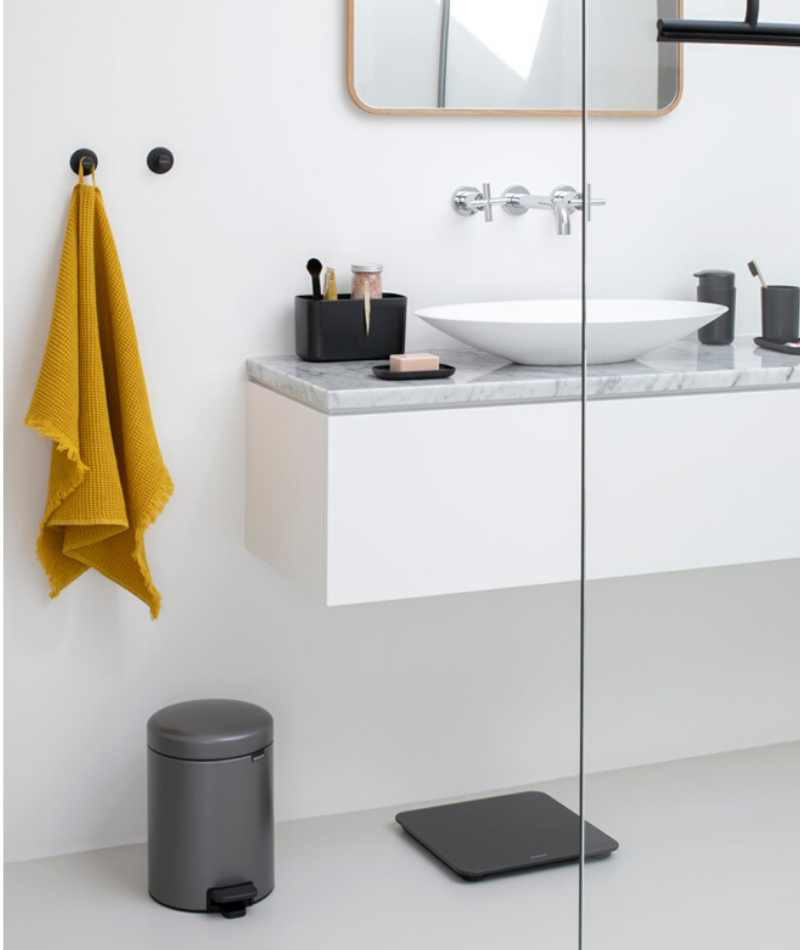Ambientazione bagno - Casalinghi Sassuolo